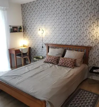Chez Brigitte, 아파트 *